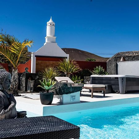 Villa Canis Tias Exterior photo